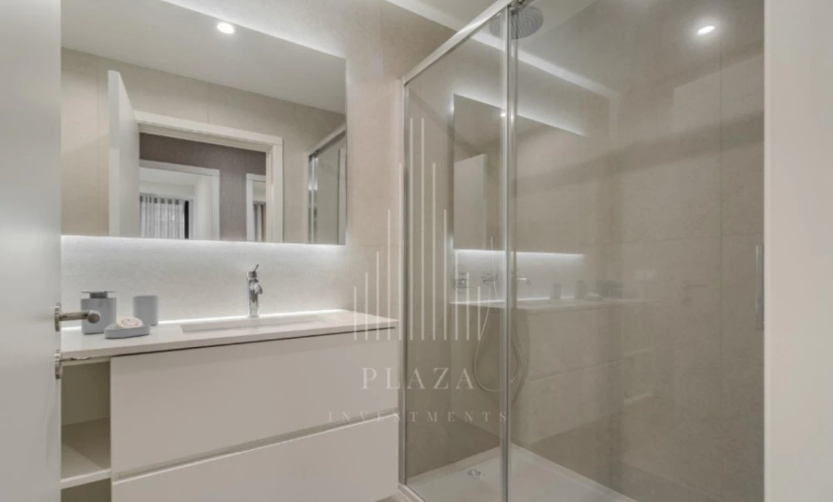 Apartamento T1 para Venda em Santa Marinha e São Pedro da Afurada Foto 4