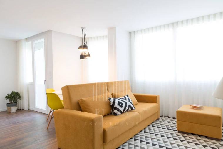 Apartamento T1 para Venda em Cedofeita, Santo Ildefonso, Sé, Miragaia, São Nicolau e Vitória Foto 2