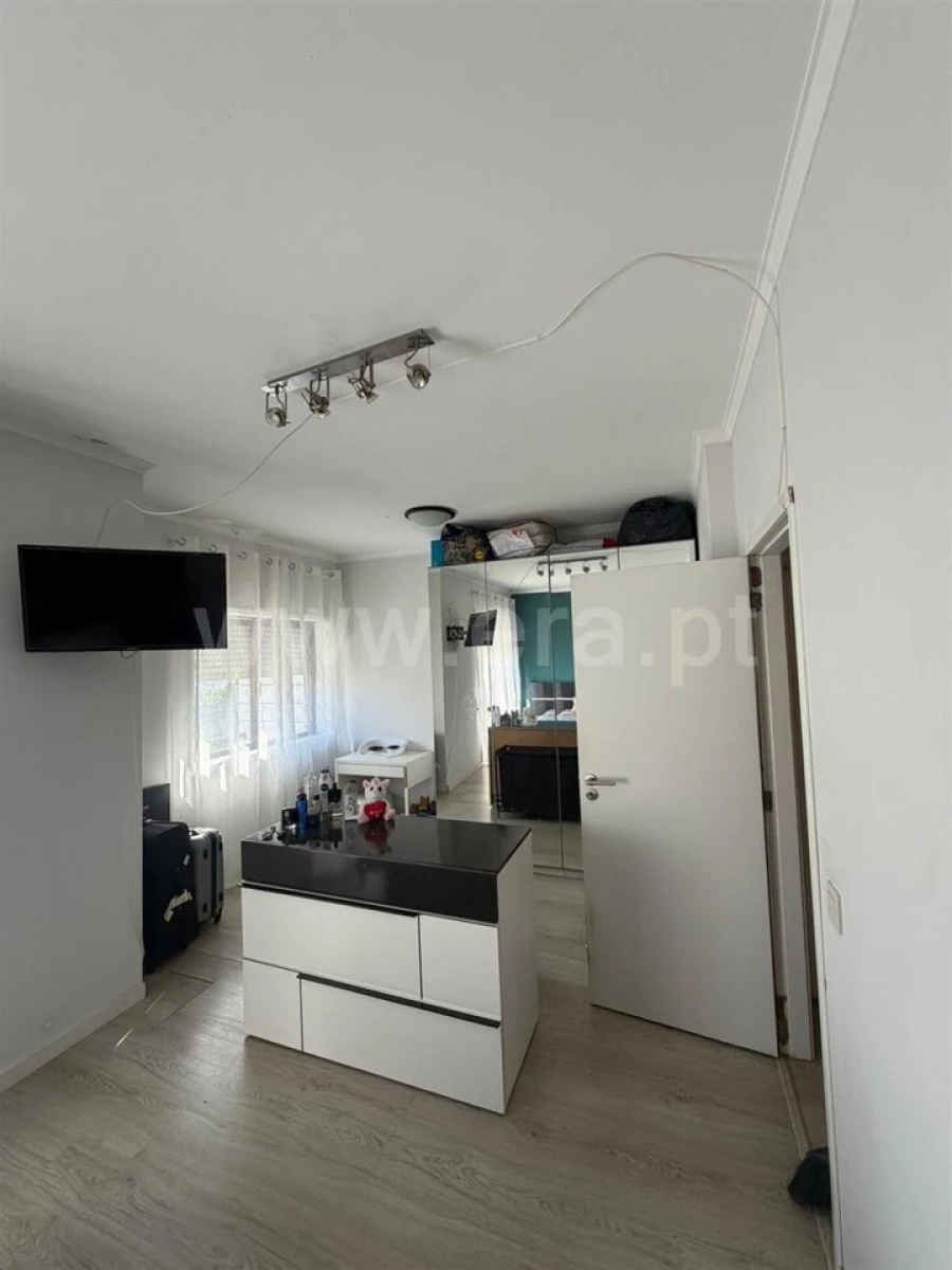 Apartamento T1 para Venda em Rio Tinto Foto 7
