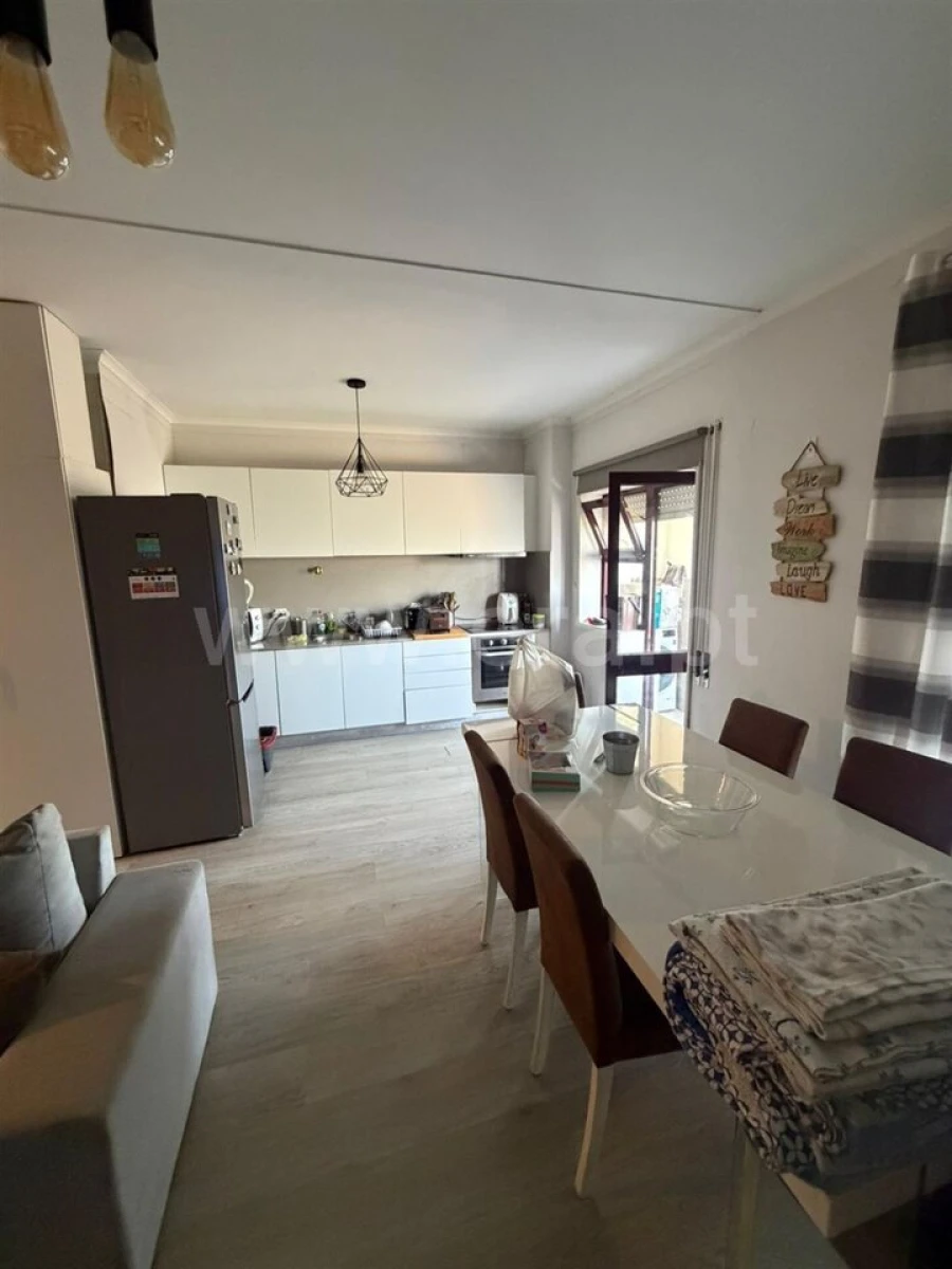 Apartamento T1 para Venda em Rio Tinto Foto 4