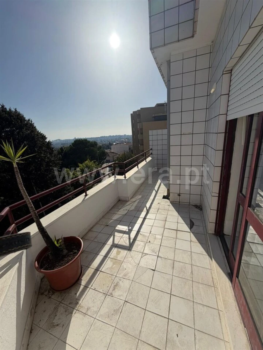 Apartamento T1 para Venda em Rio Tinto Foto 6