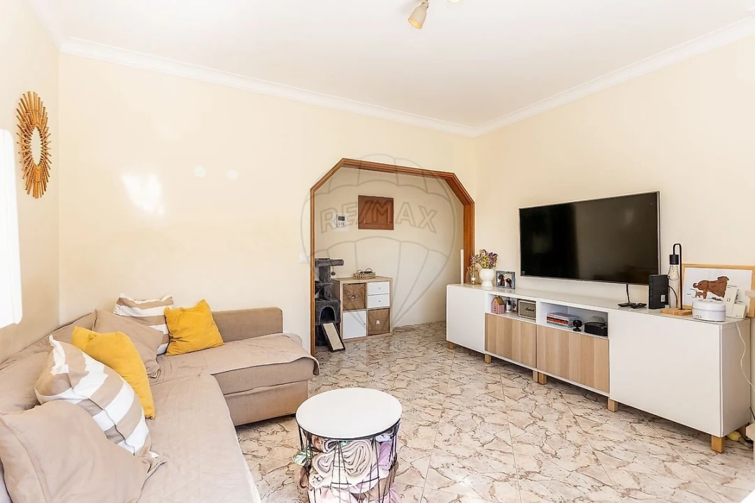 Apartamento T2 para Venda em Seixal, Arrentela e Aldeia de Paio Pires Foto 1