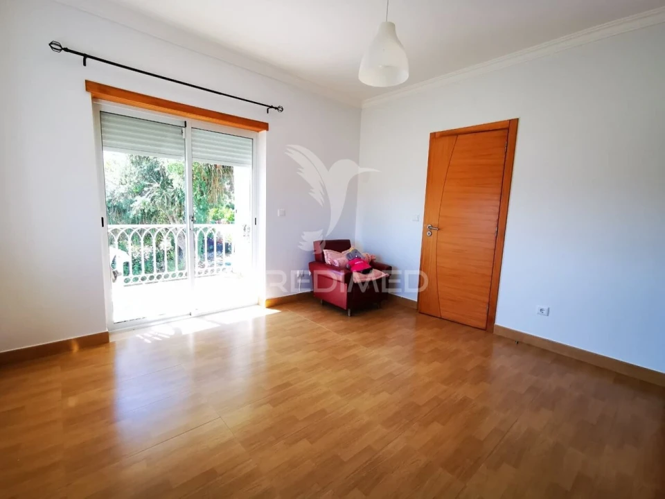 Moradia T4 para Venda em Serra e Junceira Foto 26