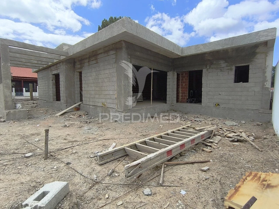 Moradia T4 para Venda em Fernao Ferro Foto 6