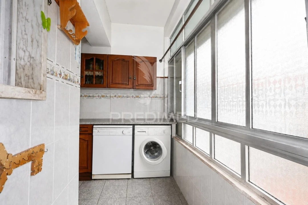 Apartamento T2 para Venda em São João Baptista Foto 3