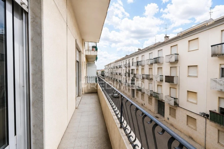 Apartamento T2 para Venda em São João Baptista Foto 17