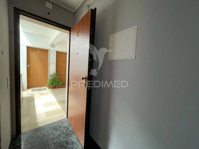 Apartamento T1 para Venda em Corroios Foto 9