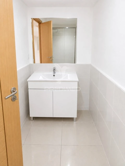 Apartamento T1 para Venda em Nossa Senhora da Conceição e São Bartolomeu