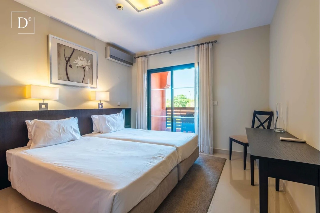 Apartamento T3 para Venda em Alcantarilha e Pêra Foto 17