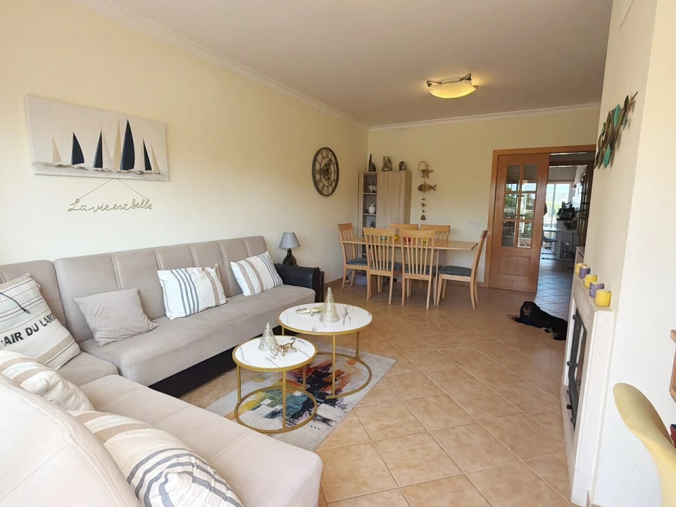 Apartamento T2 para Venda em Albufeira e Olhos de Água Foto 3