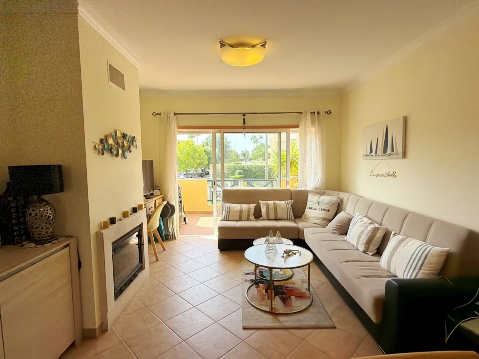 Apartamento T2 para Venda em Albufeira e Olhos de Água Foto 9