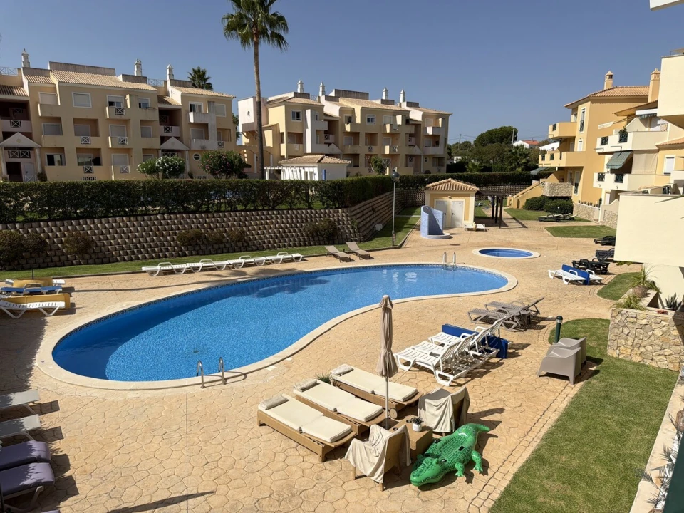 Apartamento T2 para Venda em Albufeira e Olhos de Água Foto 21