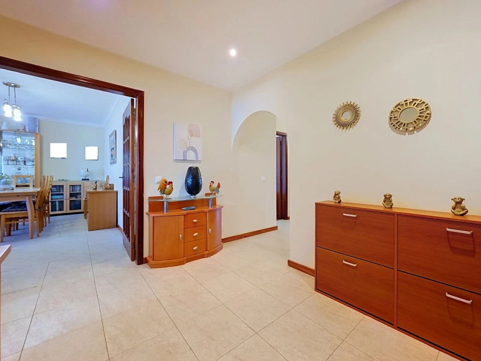 Apartamento T4 para Venda em Portimão Foto 7