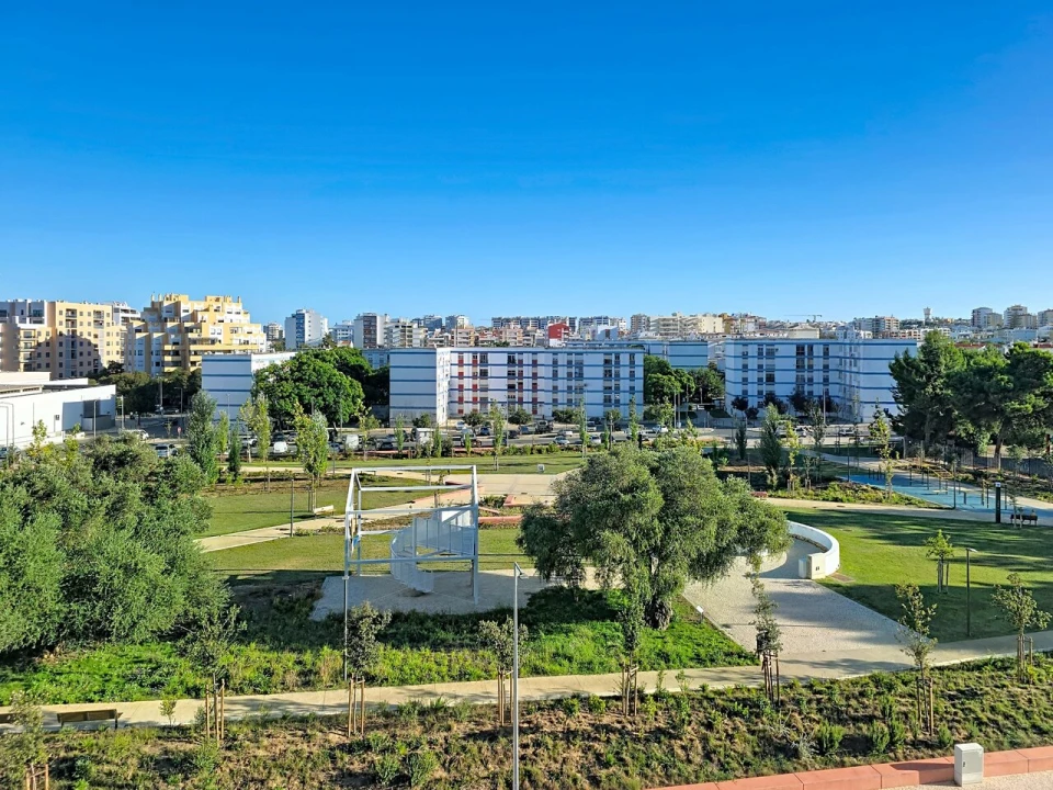 Apartamento T4 para Venda em Portimão Foto 18