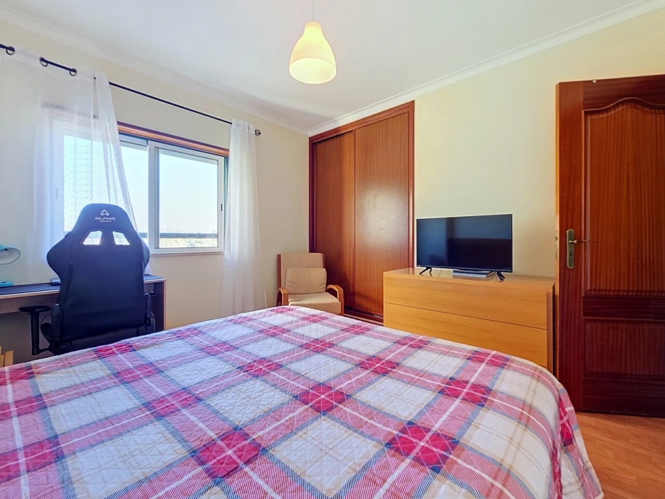 Apartamento T4 para Venda em Portimão Foto 20
