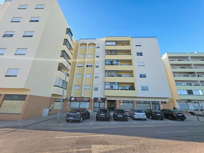 Apartamento T4 para Venda em Portimão Foto 25