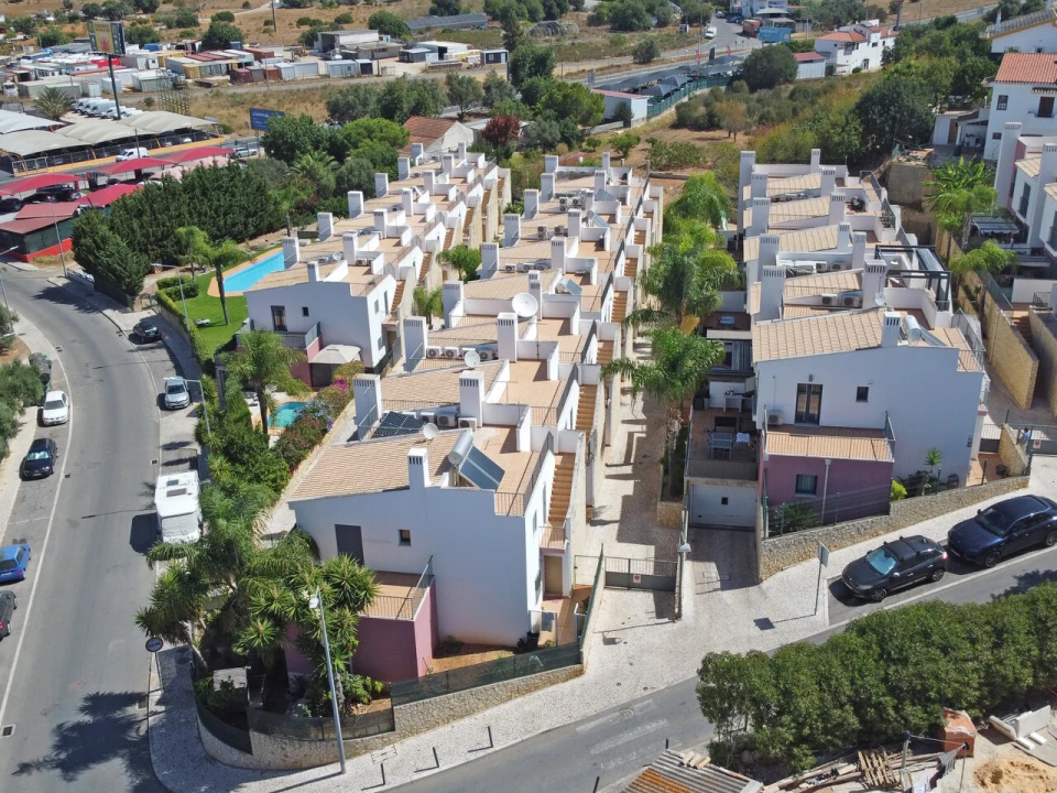 Moradia T3 para Venda em Guia Foto 32