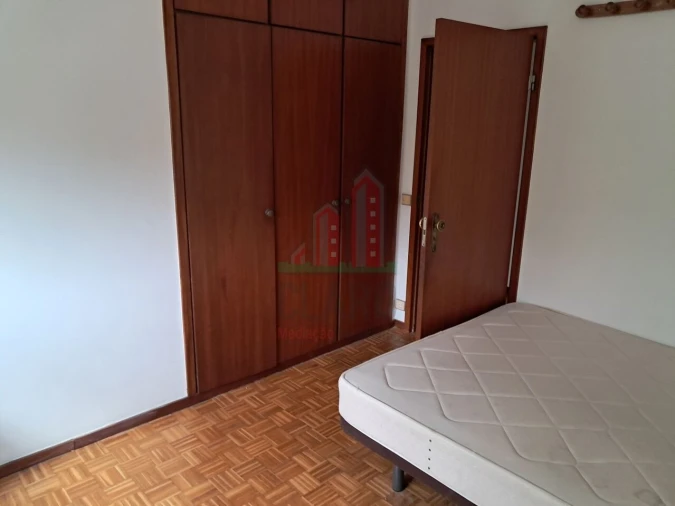 Apartamento T3 para Venda em Santo Antonio dos Olivais Foto 15