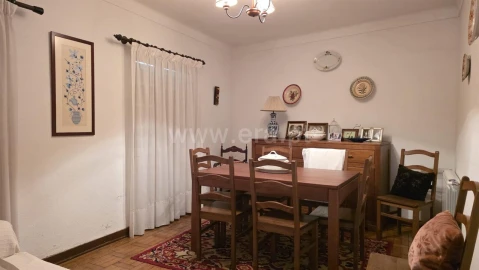Moradia T3 para Venda em Alcongosta