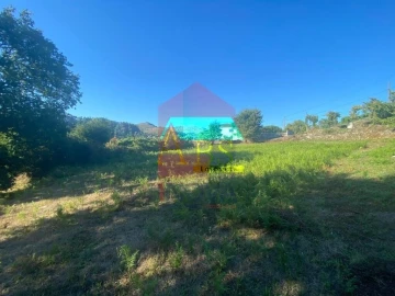 Terreno para Venda em Aboim da Nóbrega e Gondomar