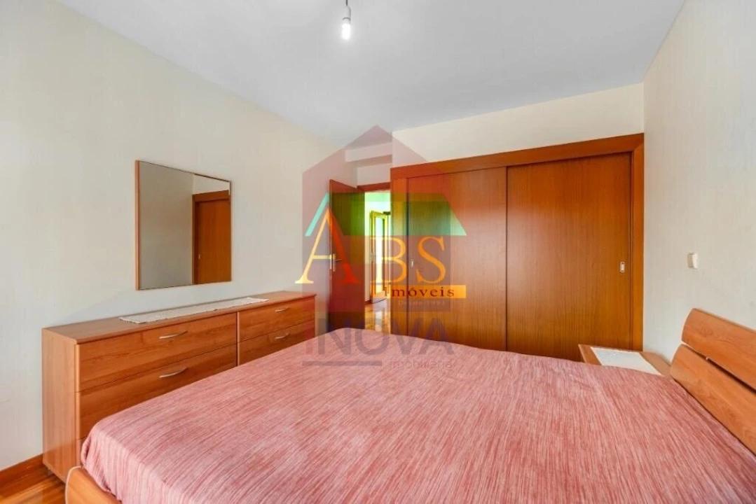 Apartamento T3 para Venda em Vila Verde e Barbudo Foto 15