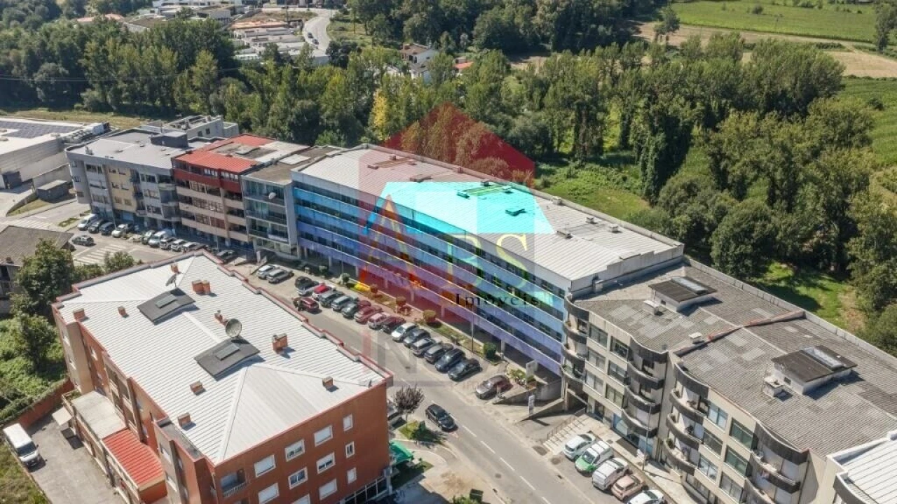 Apartamento T3 para Venda em Vila Verde e Barbudo Foto 24