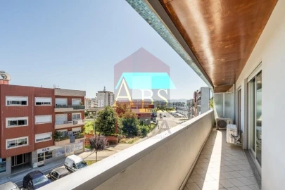 Apartamento T3 para Venda em Vila Verde e Barbudo
