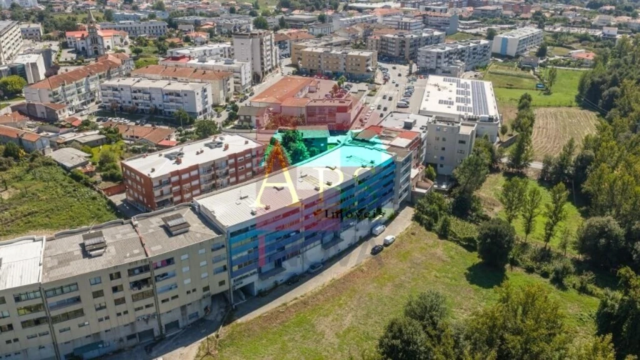 Apartamento T3 para Venda em Vila Verde e Barbudo Foto 26