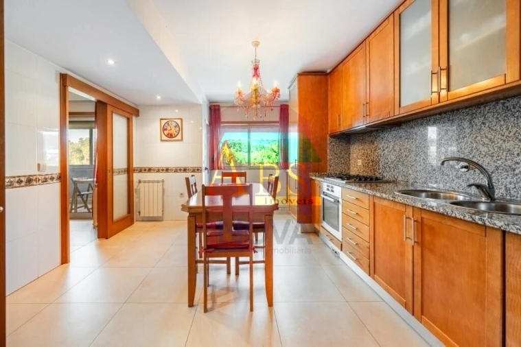 Apartamento T3 para Venda em Vila Verde e Barbudo Foto 6
