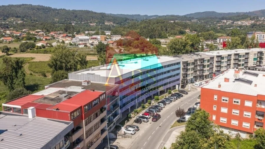 Apartamento T3 para Venda em Vila Verde e Barbudo Foto 23