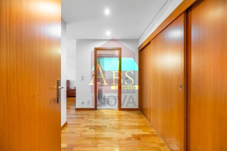 Apartamento T3 para Venda em Vila Verde e Barbudo Foto 16