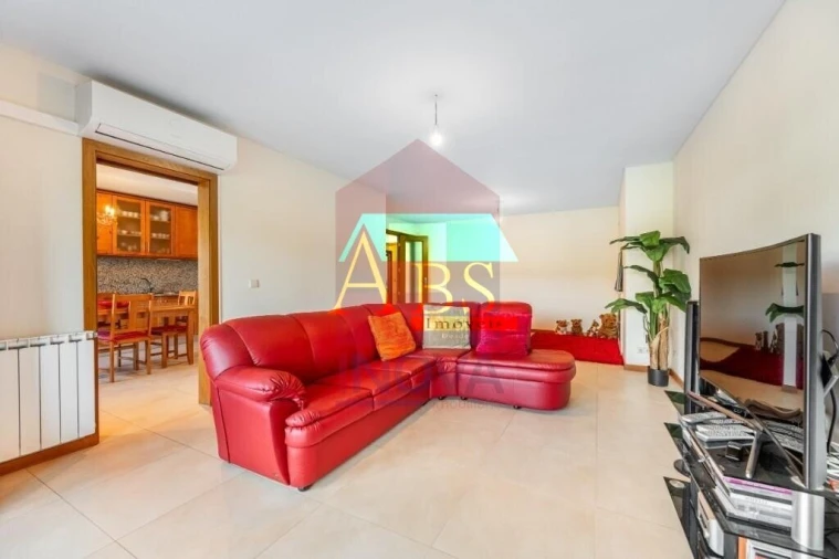 Apartamento T3 para Venda em Vila Verde e Barbudo Foto 4