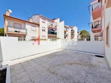 Moradia T3 para Venda em Azeitão (São Lourenço e São Simão)