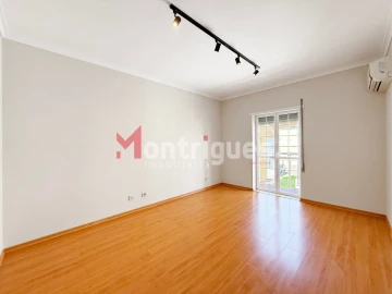 Moradia T3 para Venda em Azeitão (São Lourenço e São Simão)