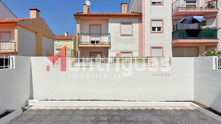Moradia T3 para Venda em Azeitão (São Lourenço e São Simão)