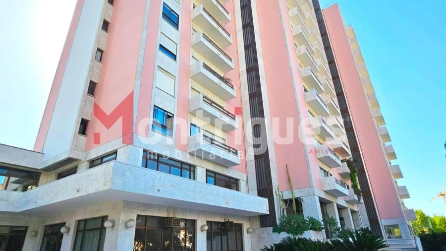 Apartamento T3 para Arrendamento em São Domingos de Benfica