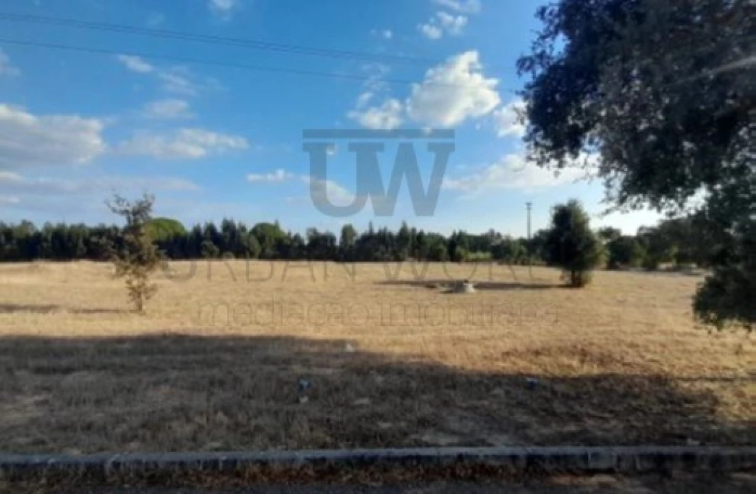 Terreno Comércio / Armazém para Venda em Poceirão e Marateca Foto 1