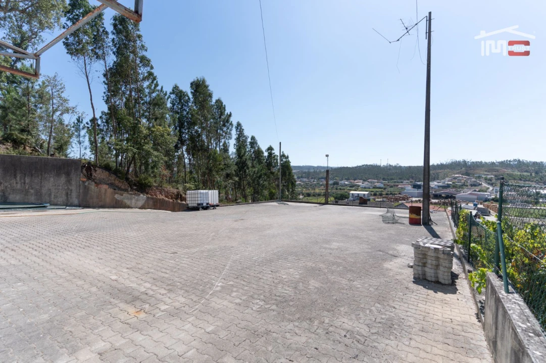 Armazém para Arrendamento em Caranguejeira Foto 5