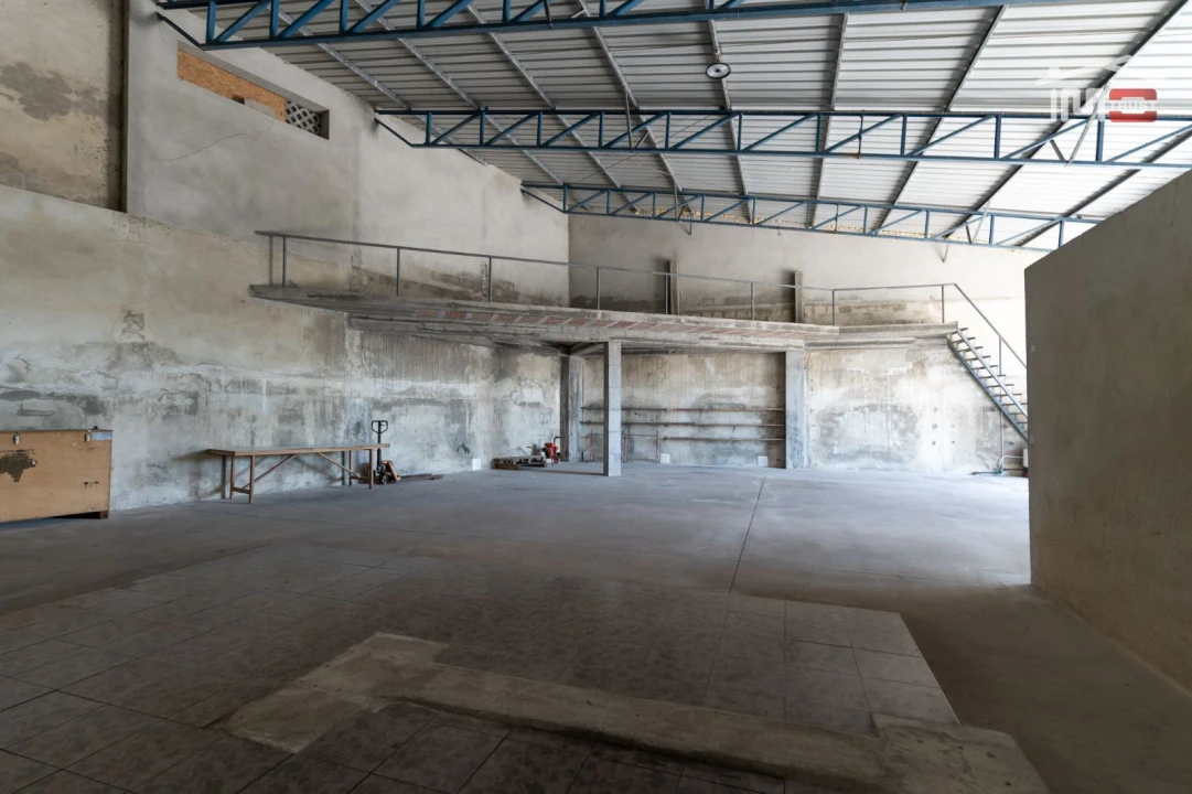 Armazém para Arrendamento em Caranguejeira Foto 17