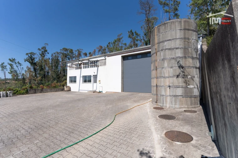 Armazém para Arrendamento em Caranguejeira Foto 2