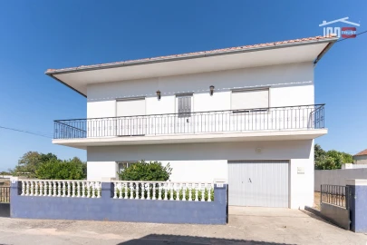 Moradia T3 para Venda em Nossa Senhora da Piedade