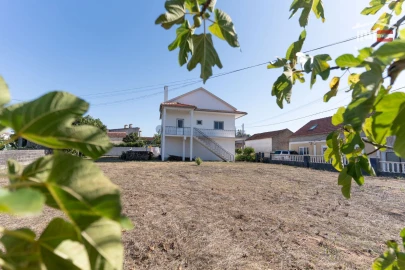Moradia T3 para Venda em Nossa Senhora da Piedade