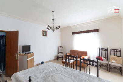 Moradia T3 para Venda em Nossa Senhora da Piedade