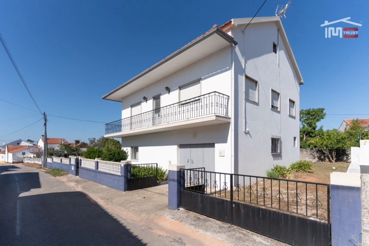 Moradia T3 para Venda em Nossa Senhora da Piedade Foto 2