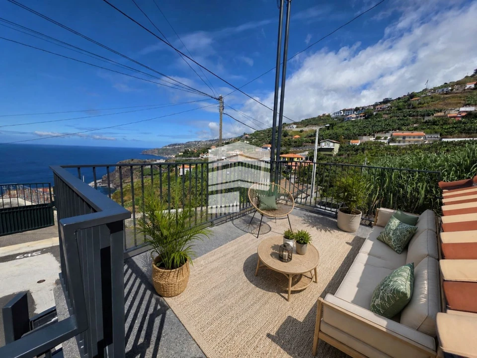 Moradia T1 para Venda em Ribeira Brava Foto 15