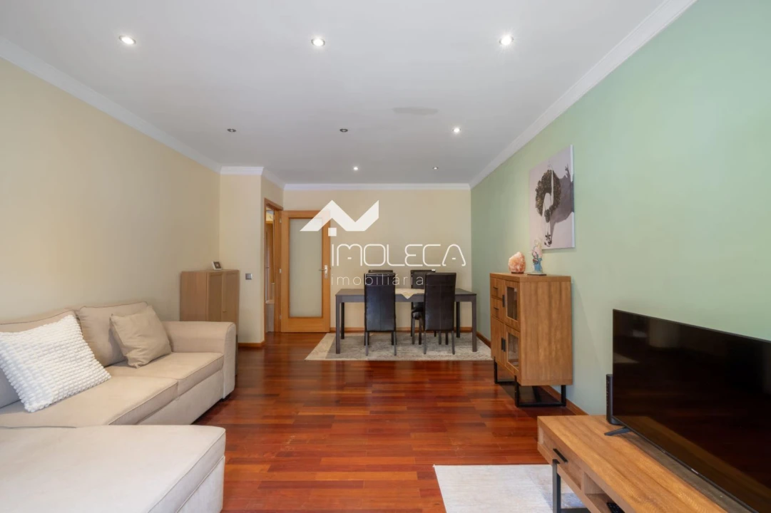 Apartamento T2 para Venda em Oliveira do Douro Foto 4