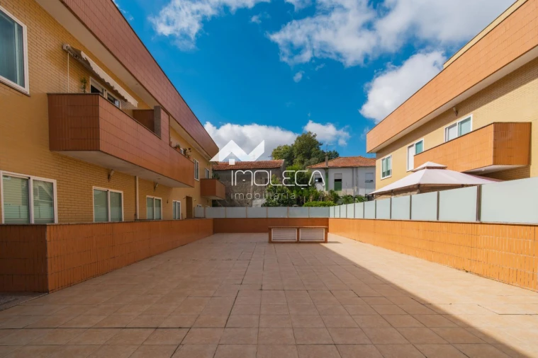 Apartamento T2 para Venda em Oliveira do Douro Foto 20