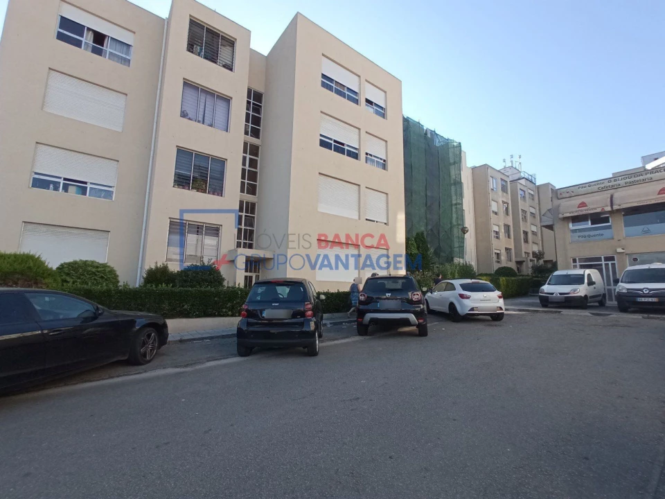 Apartamento T3 para Venda em Rio Tinto Foto 1