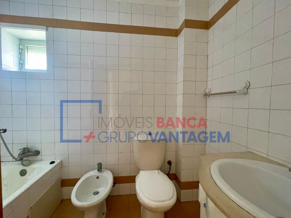 Apartamento T3 para Venda em Rio Tinto Foto 23