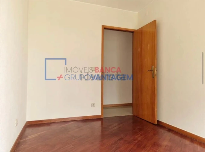 Apartamento T3 para Venda em Rio Tinto Foto 10